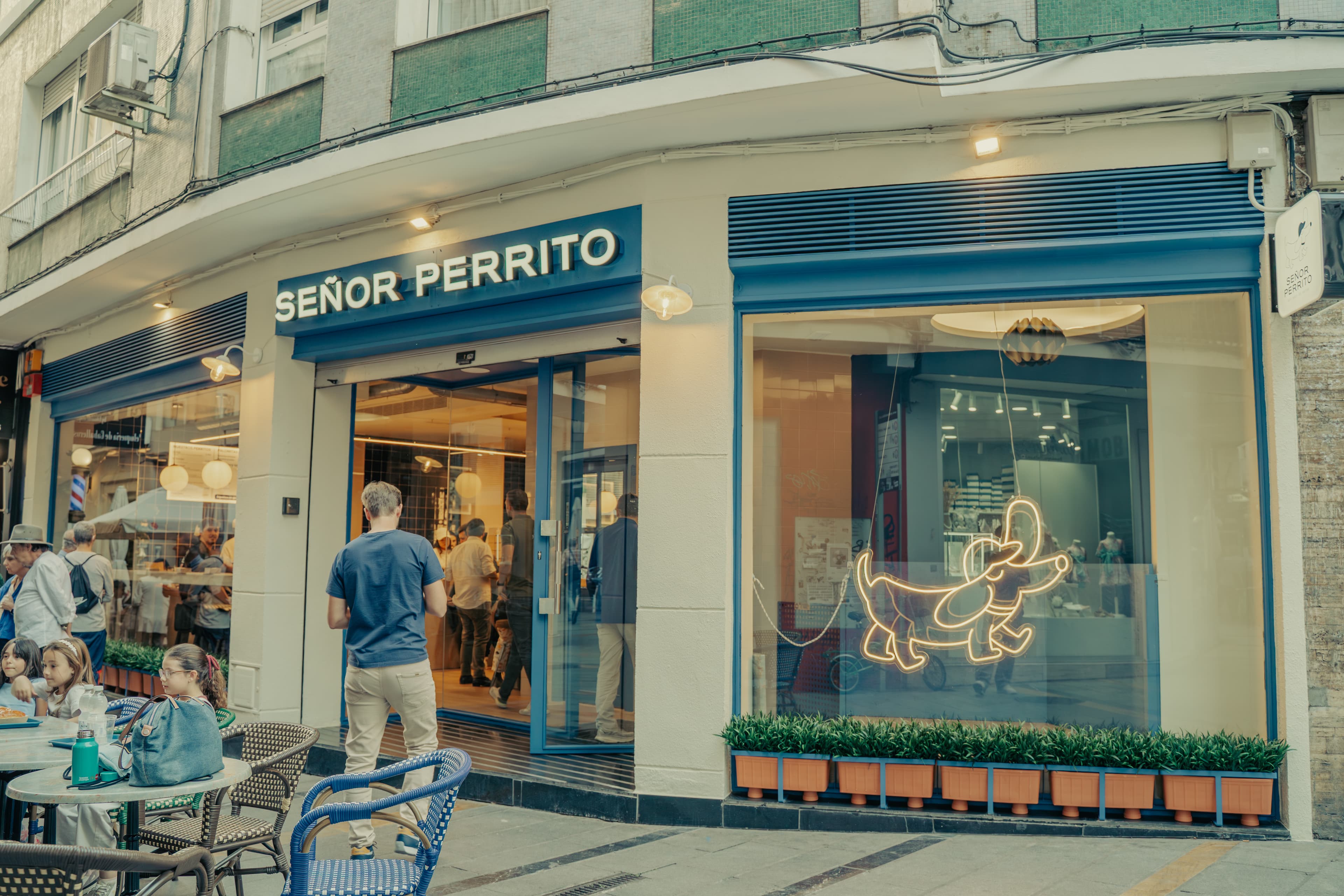 Sr. Perrito slide 2